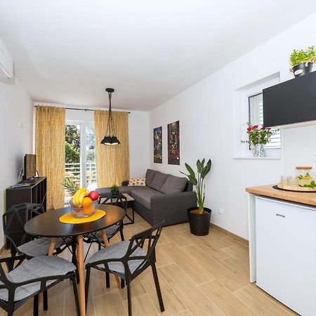 Apartman M6 Makarska Bagian luar foto
