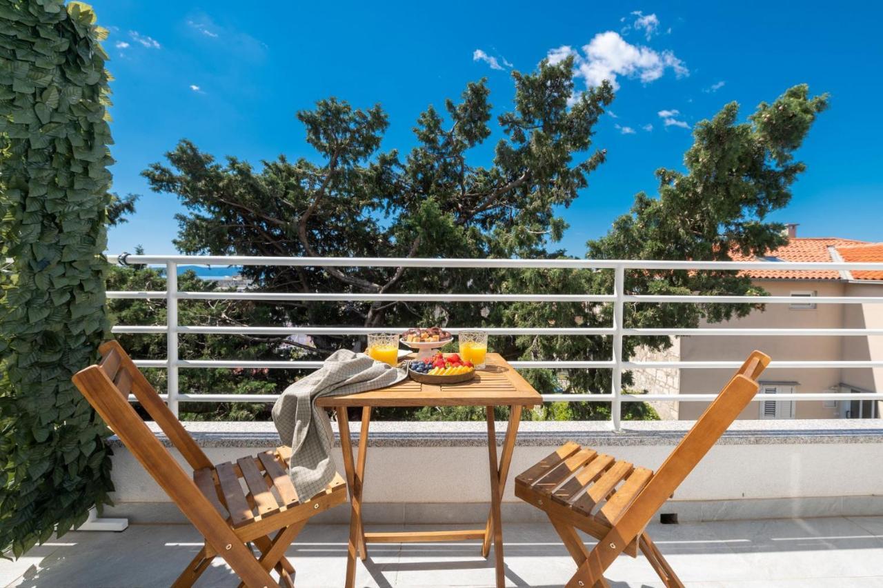 Apartman M6 Makarska Bagian luar foto